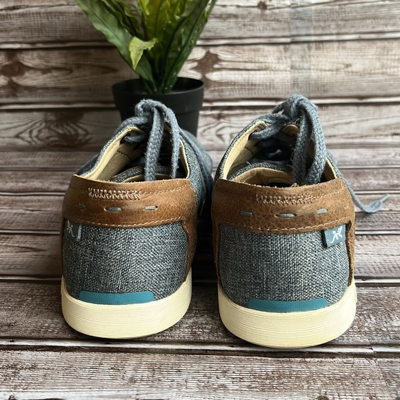 Chaco Light Denim Blue and BrownTrim Women’s Sneakers Size 8 - Picture 4 of 11